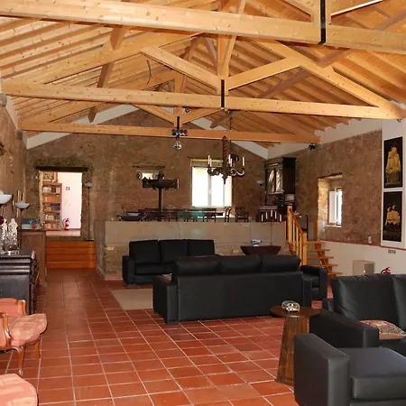 Casa Do Pinheiro Grande * בומברל
