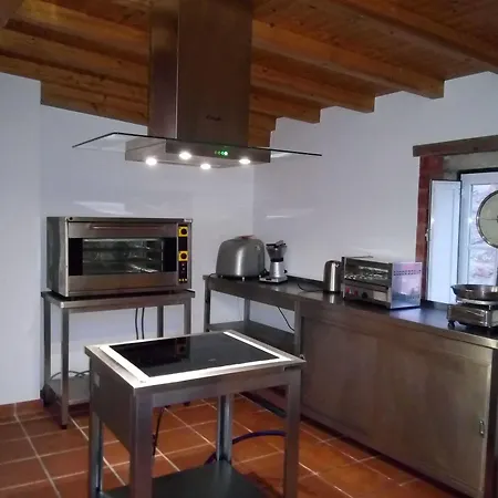 Casa Do Pinheiro Grande בית כפרי בומברל