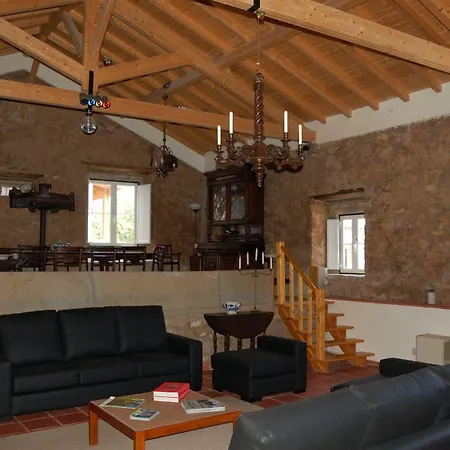 Casa Do Pinheiro Grande בית כפרי בומברל